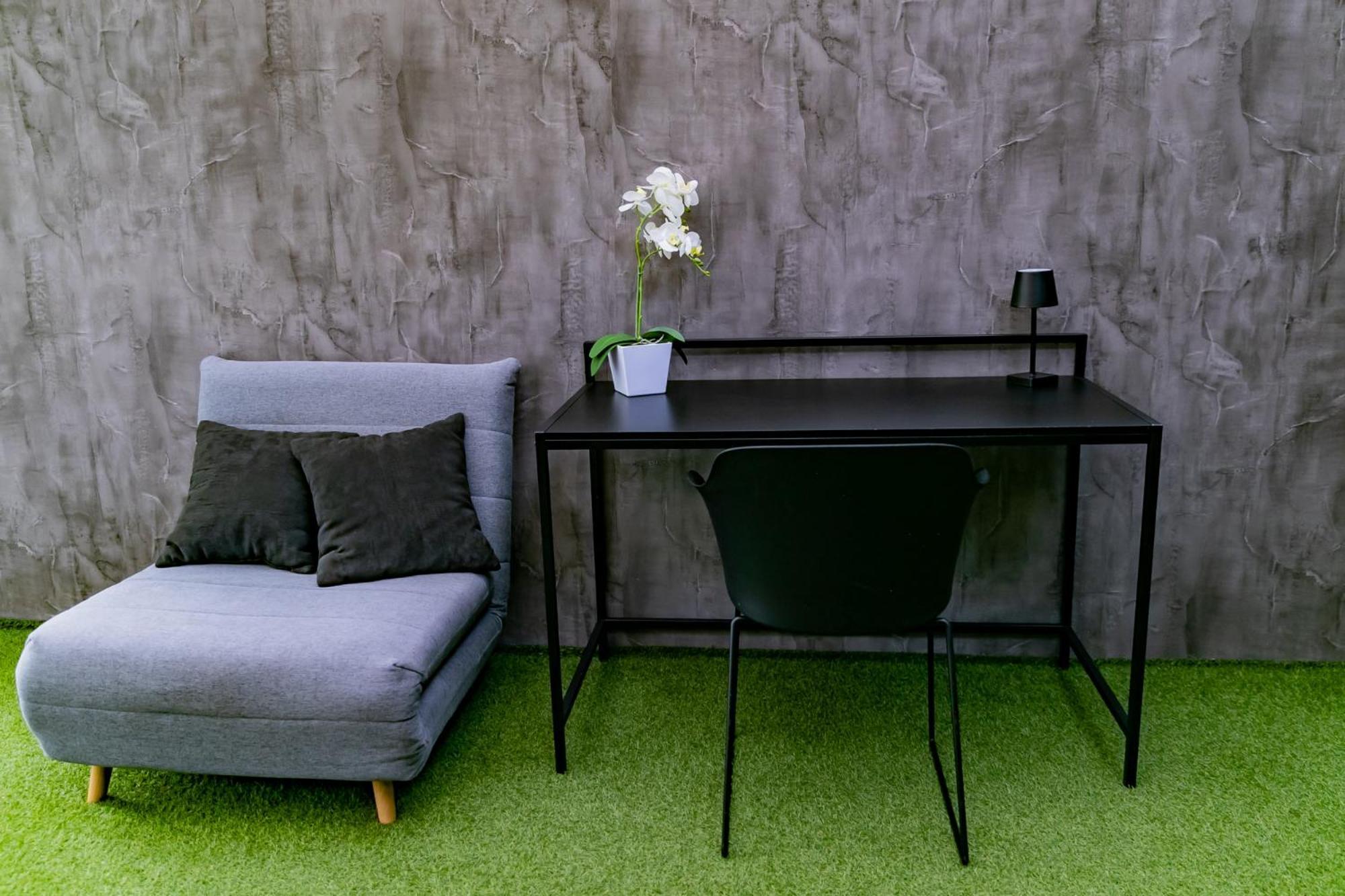 Motel1- A Megfizetheto Luxus! Dunaujvaros Bagian luar foto