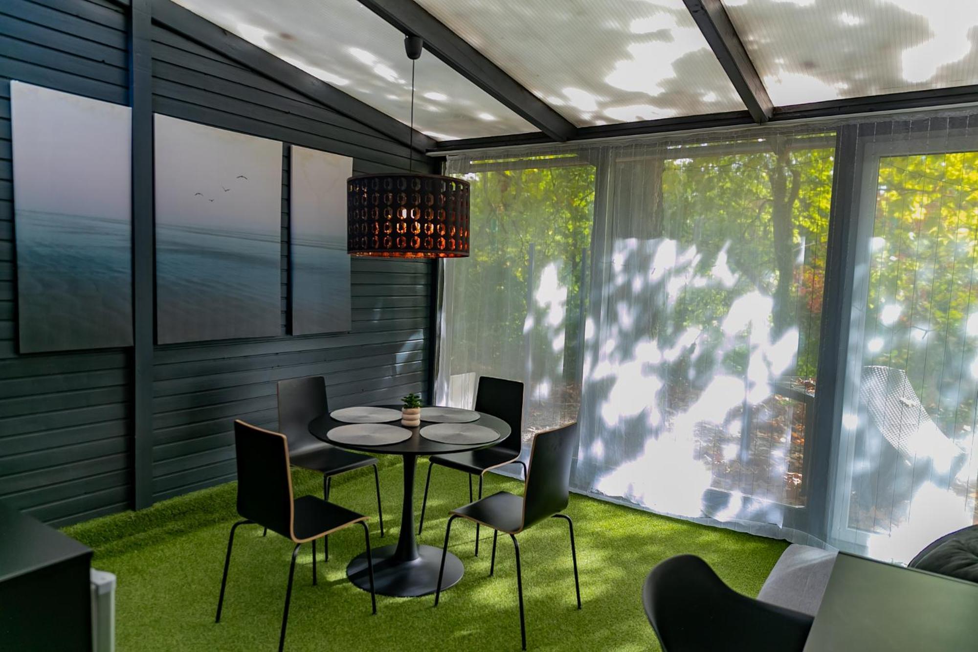Motel1- A Megfizetheto Luxus! Dunaujvaros Bagian luar foto