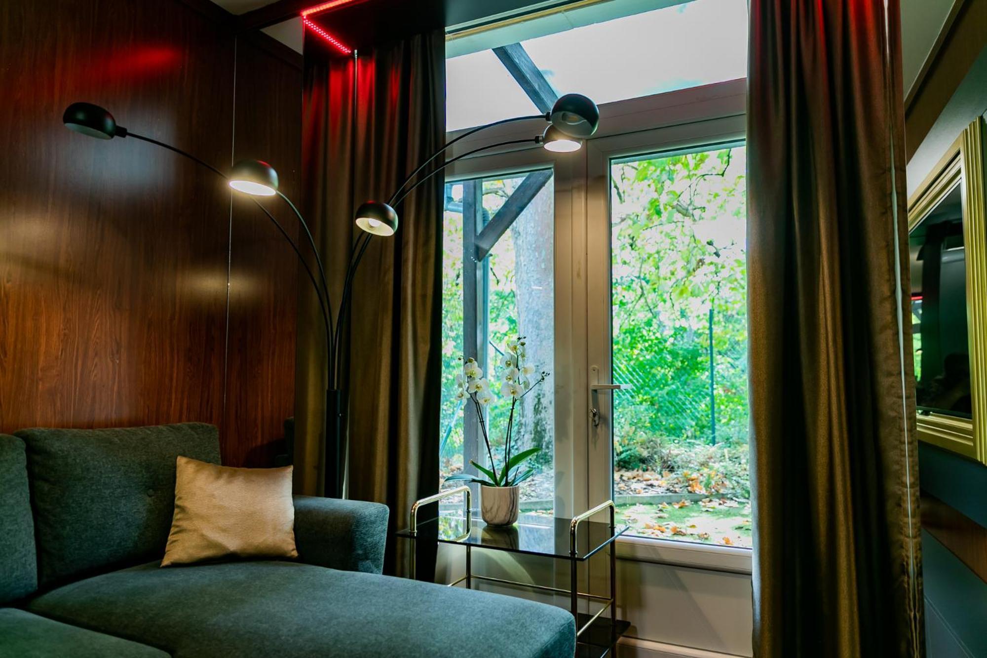 Motel1- A Megfizetheto Luxus! Dunaujvaros Bagian luar foto